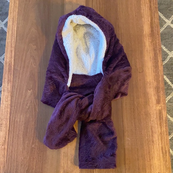 NEW Purple Scarf Hood Shood Hat - Picture 6 of 8